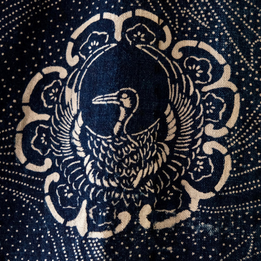 The meaning of the crane pattern on many Japanese Vintage items. It is a symbol of happiness