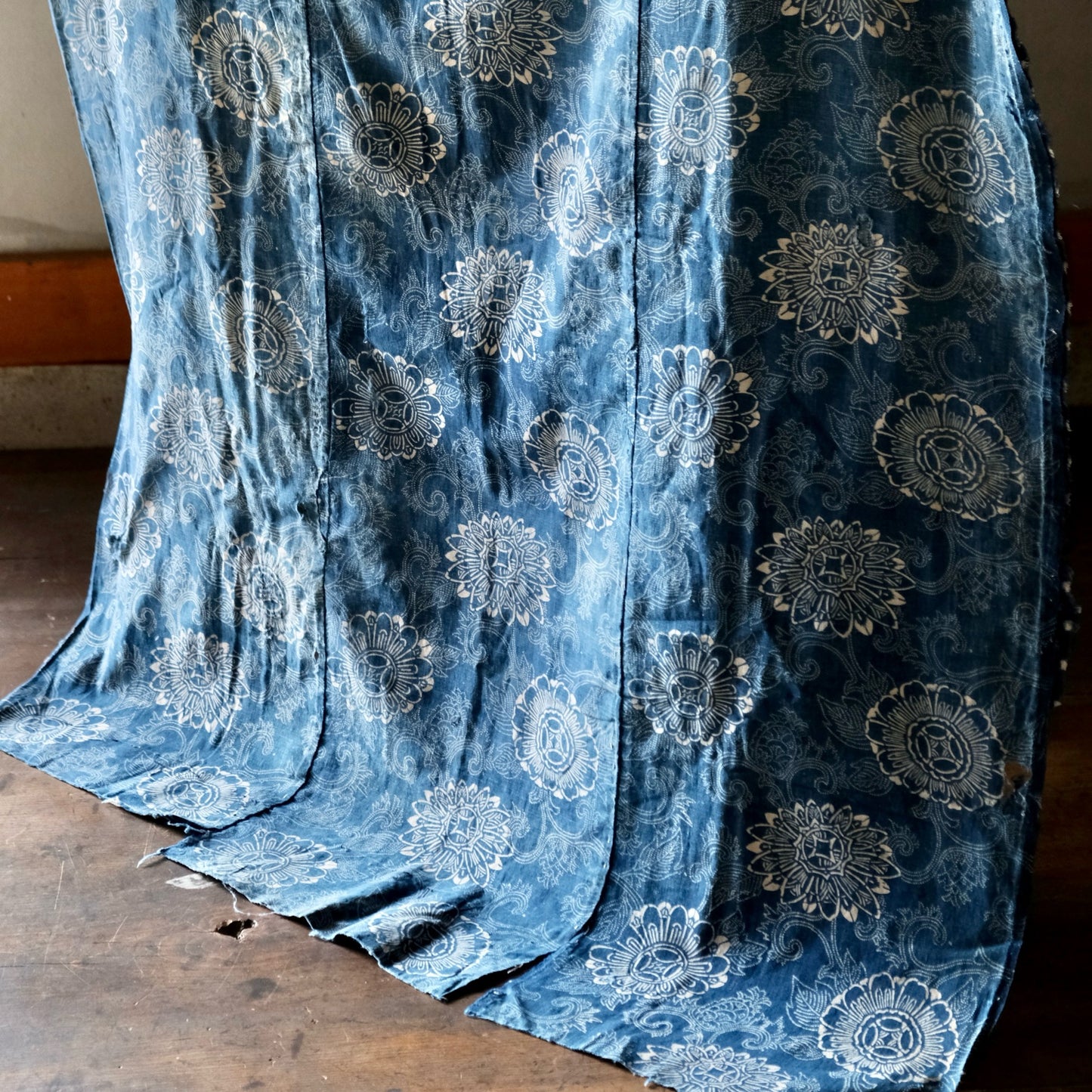 Vintage Japanese Boro Katazome Sashiko indigo-dyed textile chrysanthemum(b-5)
