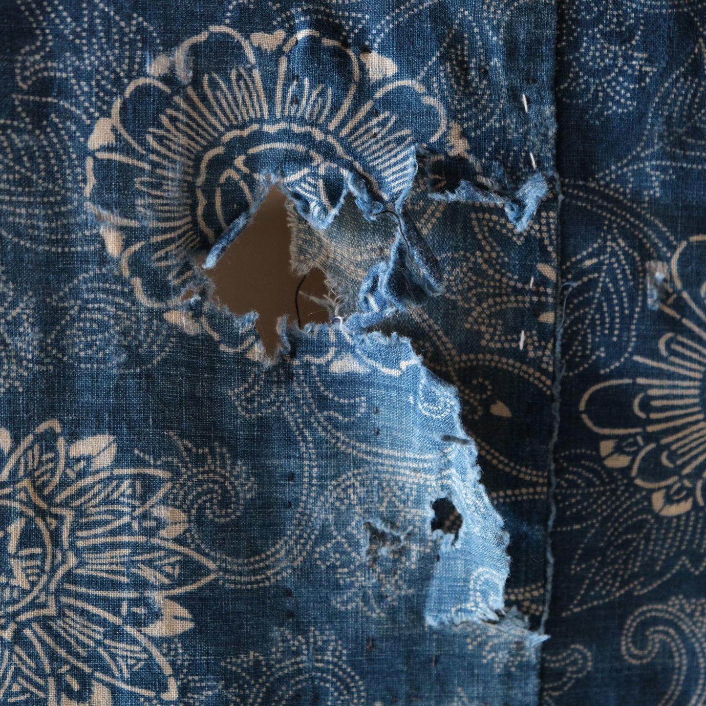 Vintage Japanese Boro Katazome Sashiko indigo-dyed textile chrysanthemum(b-5)