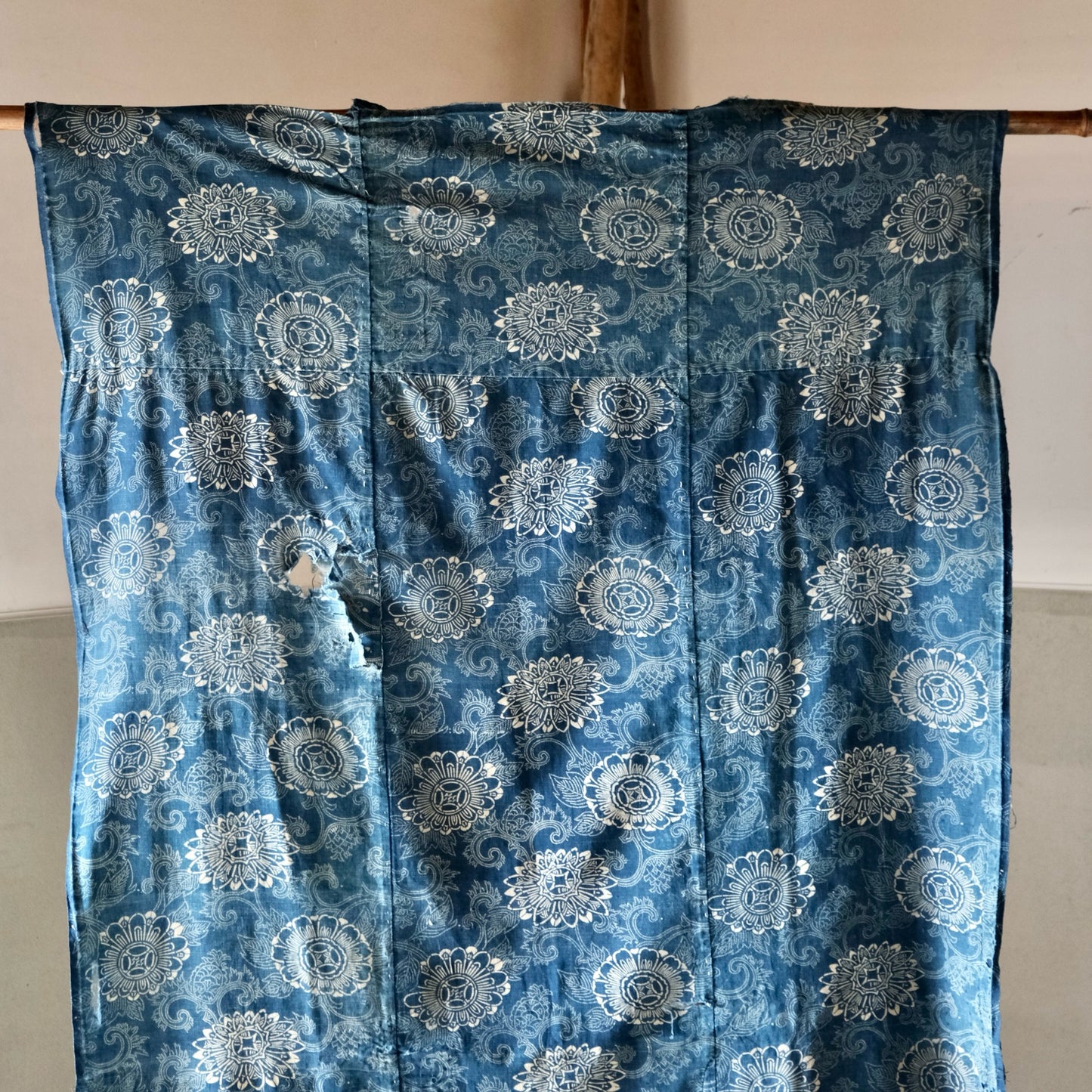 Vintage Japanese Boro Katazome Sashiko indigo-dyed textile chrysanthemum(b-5)