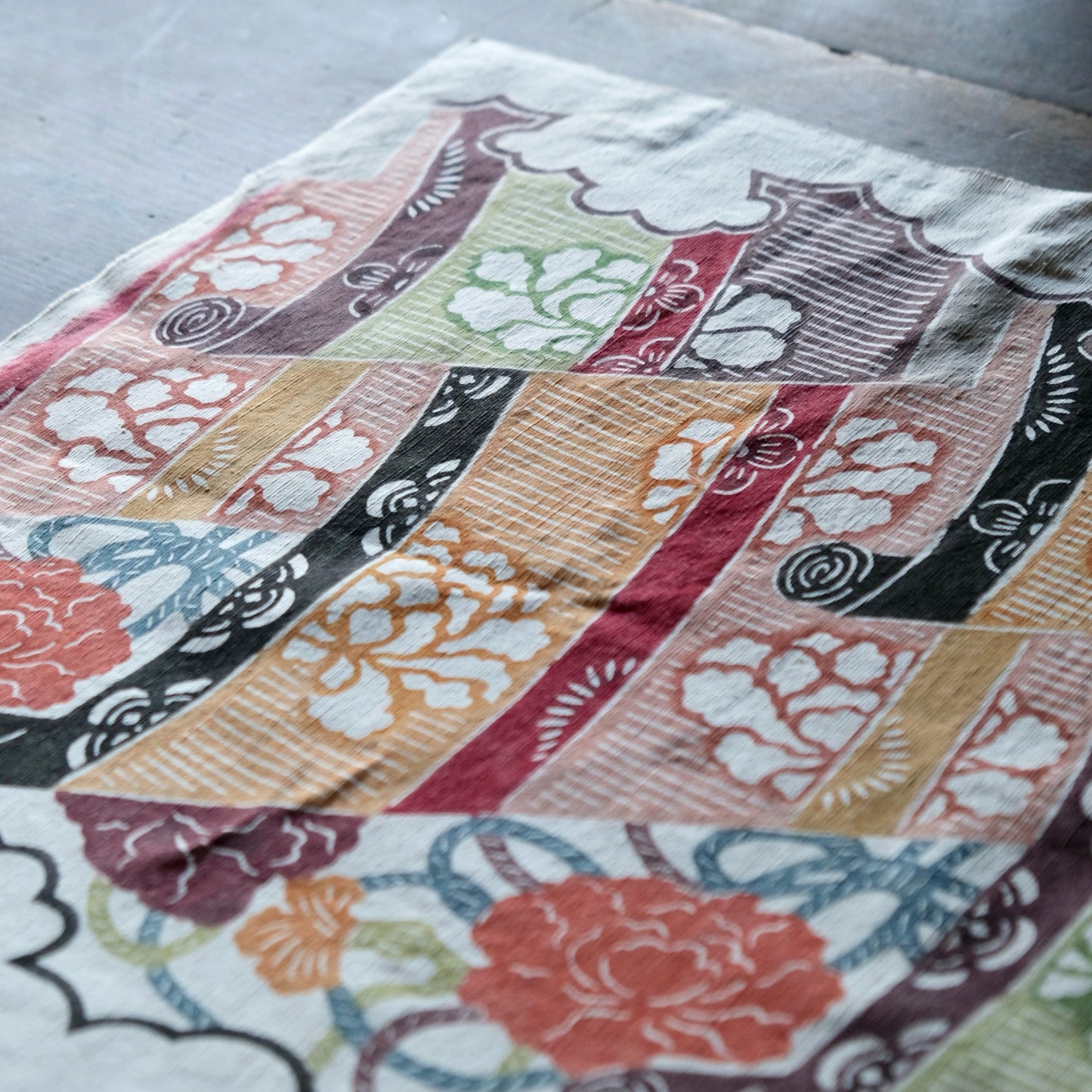 Vintage Japanese kimono silk textile Ryukyu Bingata okinawa Japanese peony(b-18)