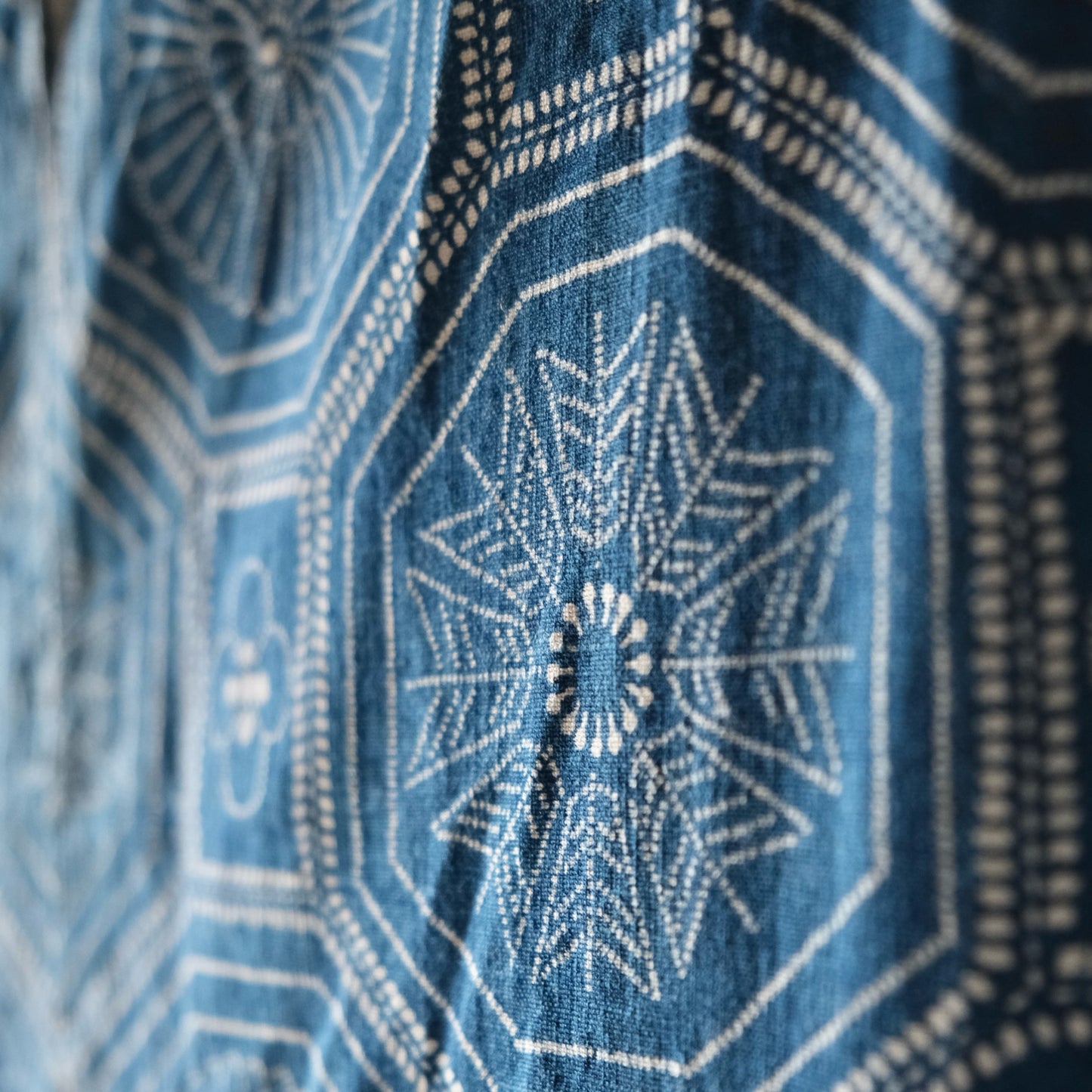 Vintage Japanese Katazome indigo chrysanthemum hexagon textile aizome cloth(b-3)