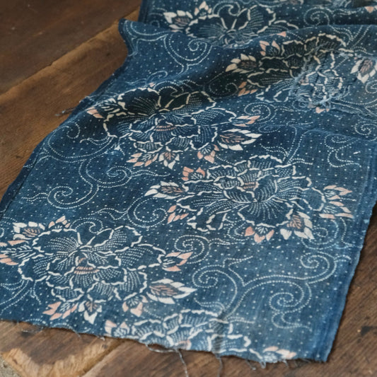 Vintage Japanese Boro Peony Flower Pattern Indigo-dyed Katazome textile