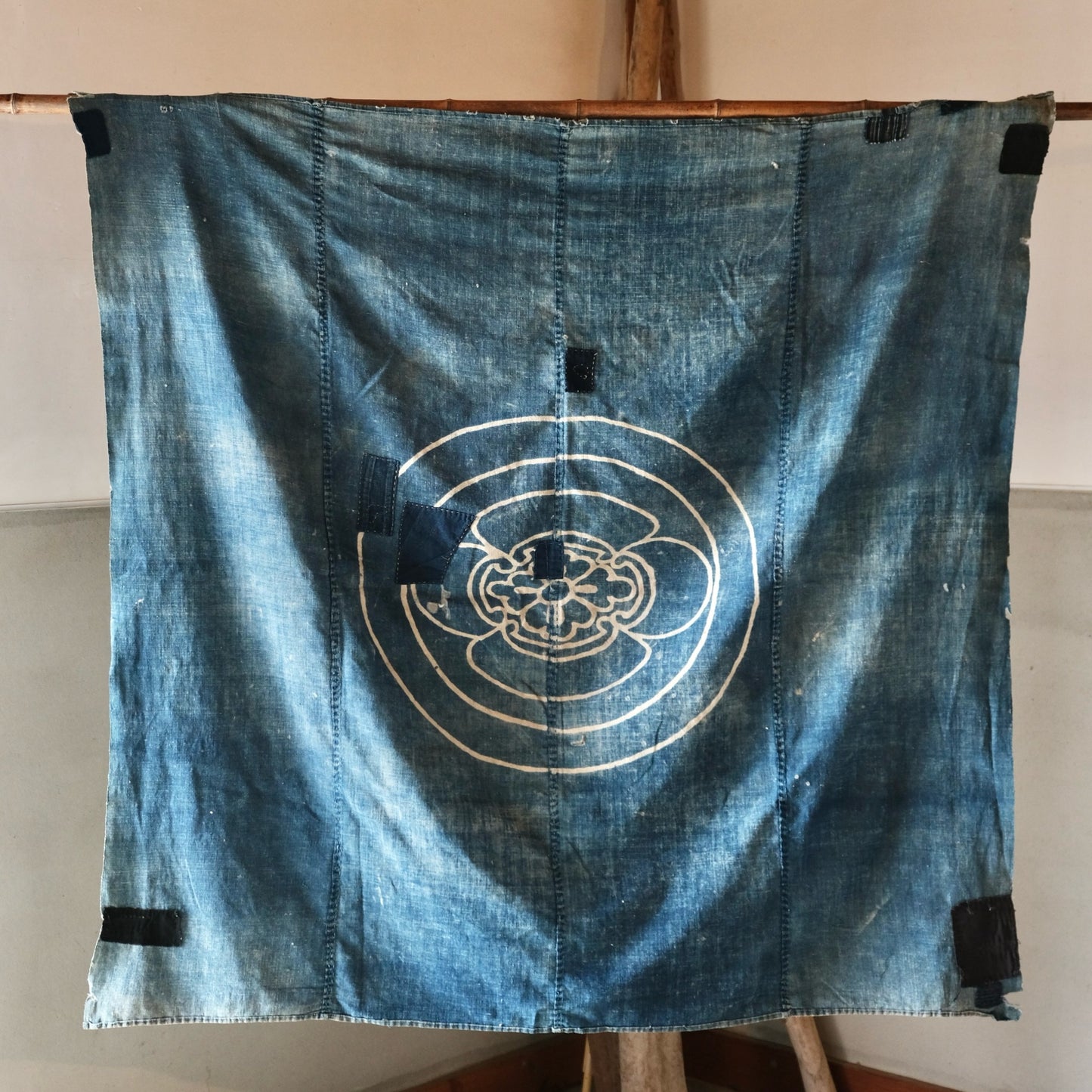 Vintage Japanese Furoshiki Boro family crest indigo dyed textile (b-1)