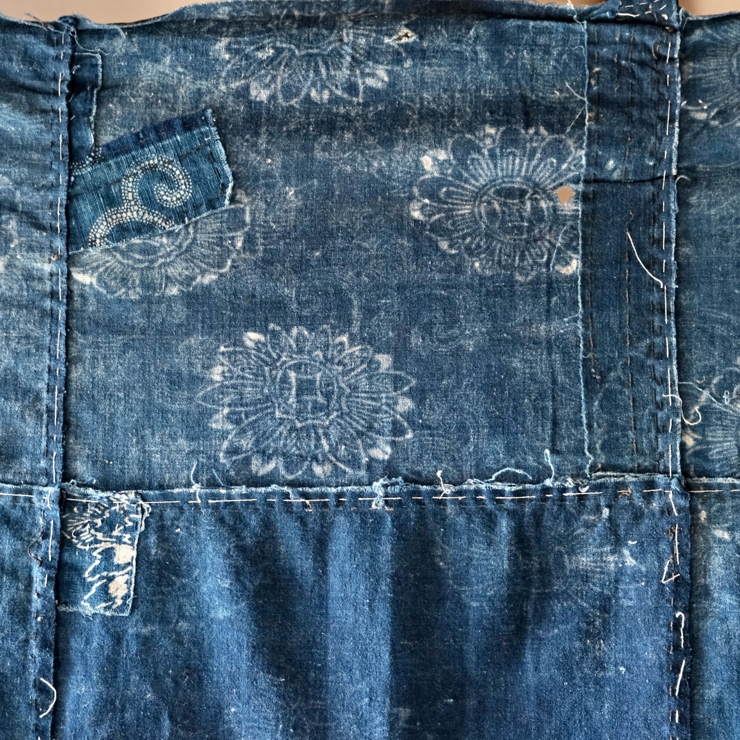 Vintage Japanese Boro Katazome Sashiko indigo-dyed textile chrysanthemum(b-5)