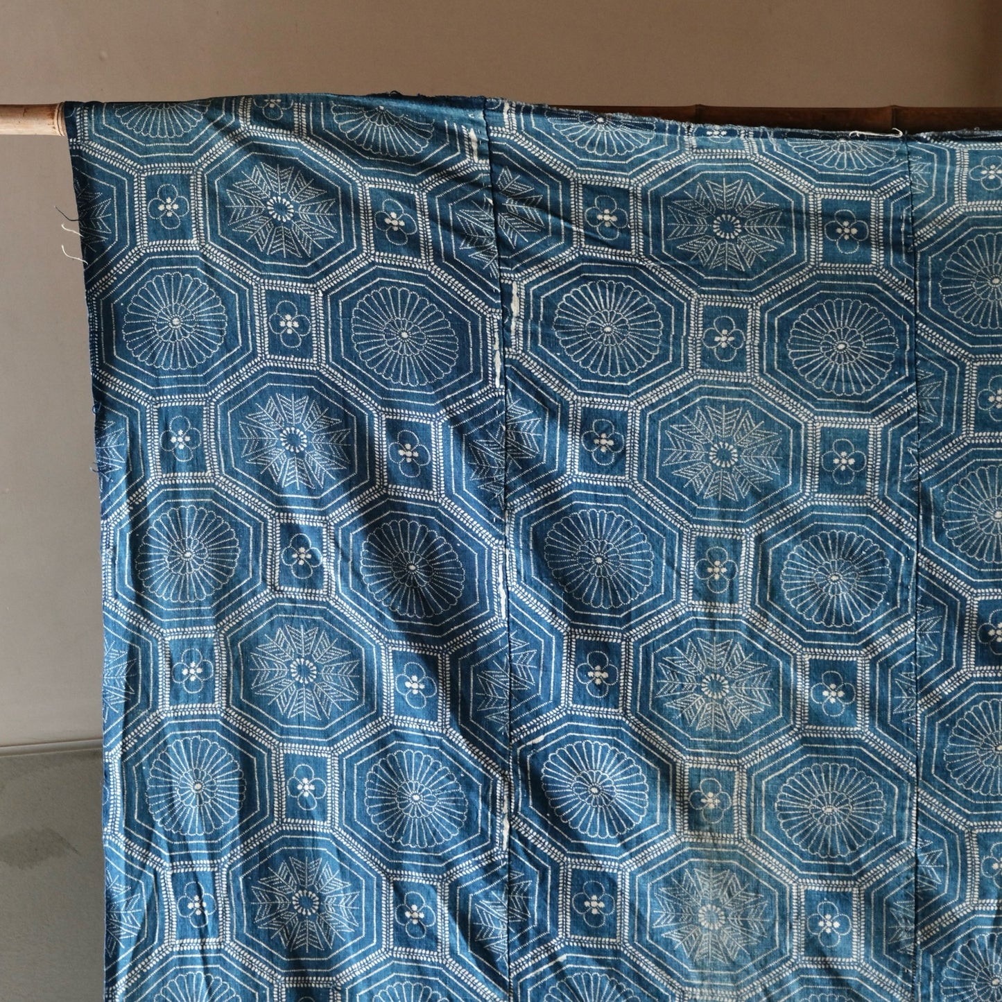 Vintage Japanese Katazome indigo chrysanthemum hexagon textile aizome cloth(b-3)
