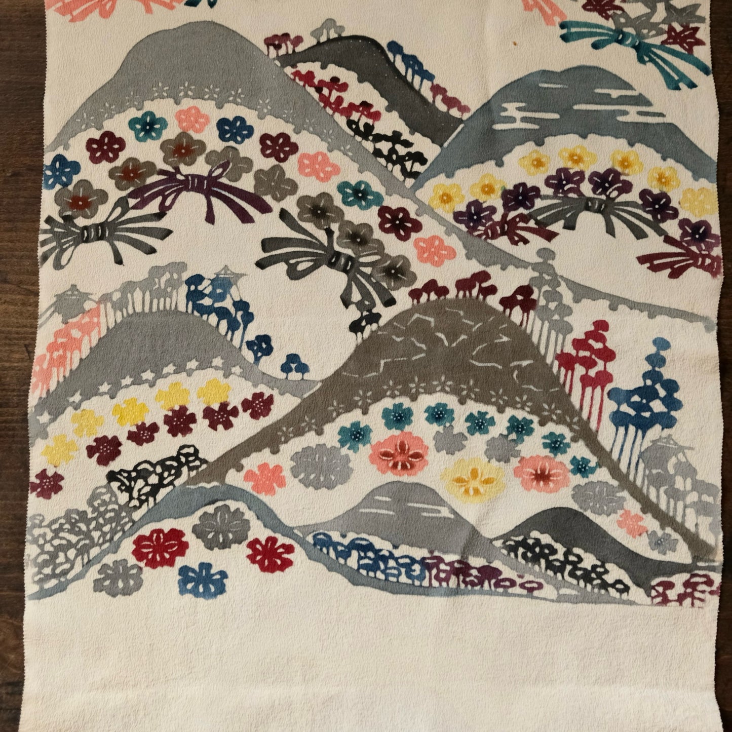 Vintage Japanese kimono silk textile Ryukyu Bingata Okinawa mountains (b-37)
