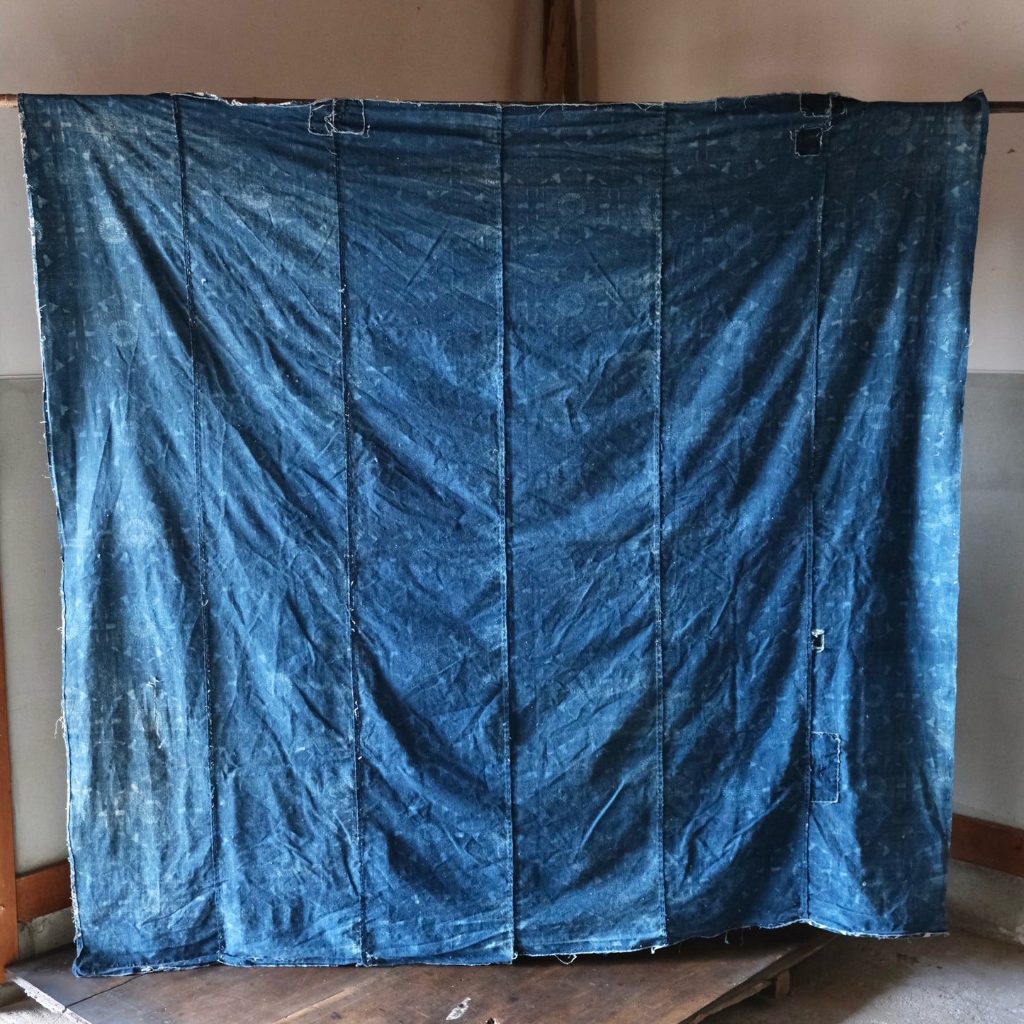 Vintage Japanese Katazome indigo chrysanthemum hexagon textile aizome (b-2)