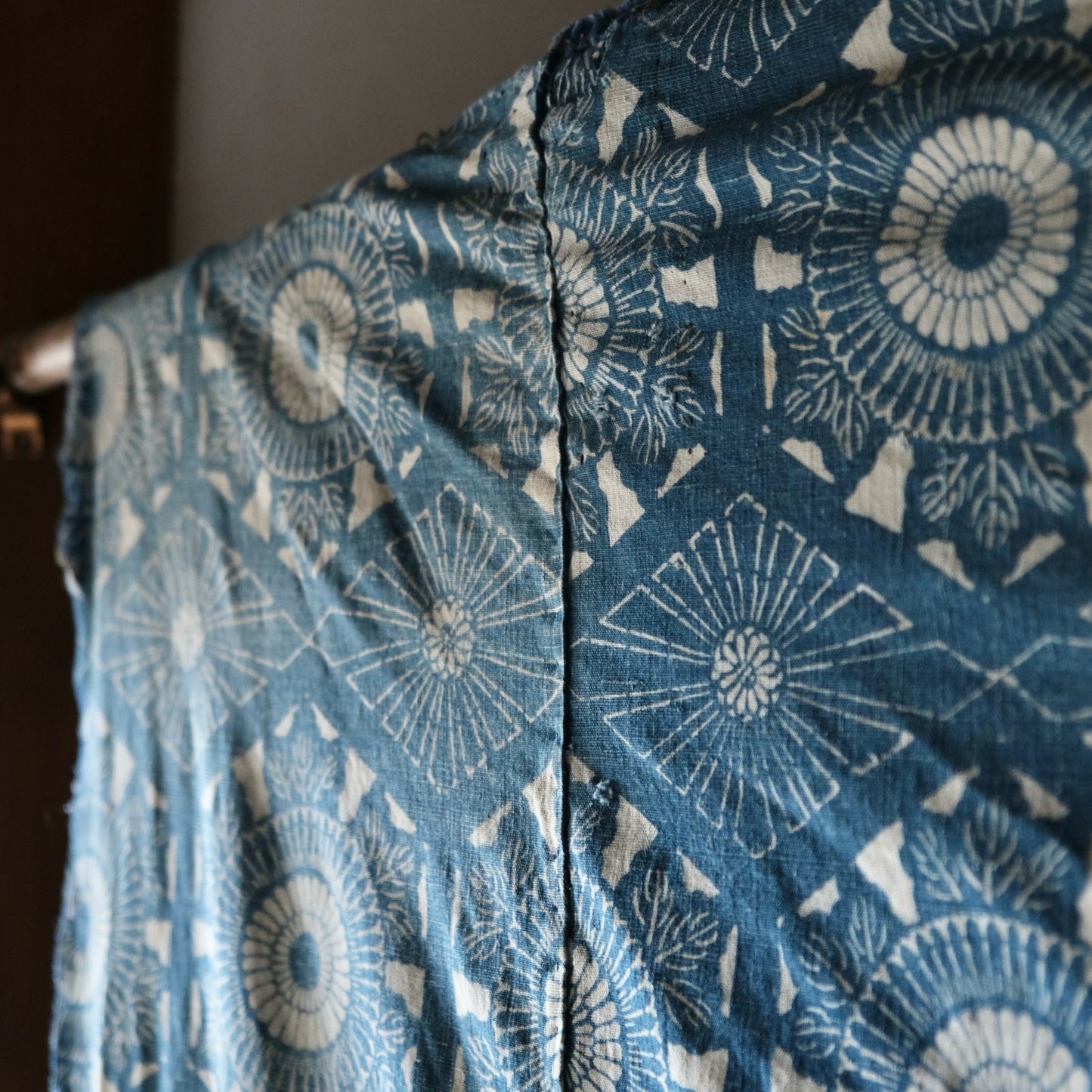Vintage Japanese Katazome indigo chrysanthemum hexagon textile aizome (b-2)
