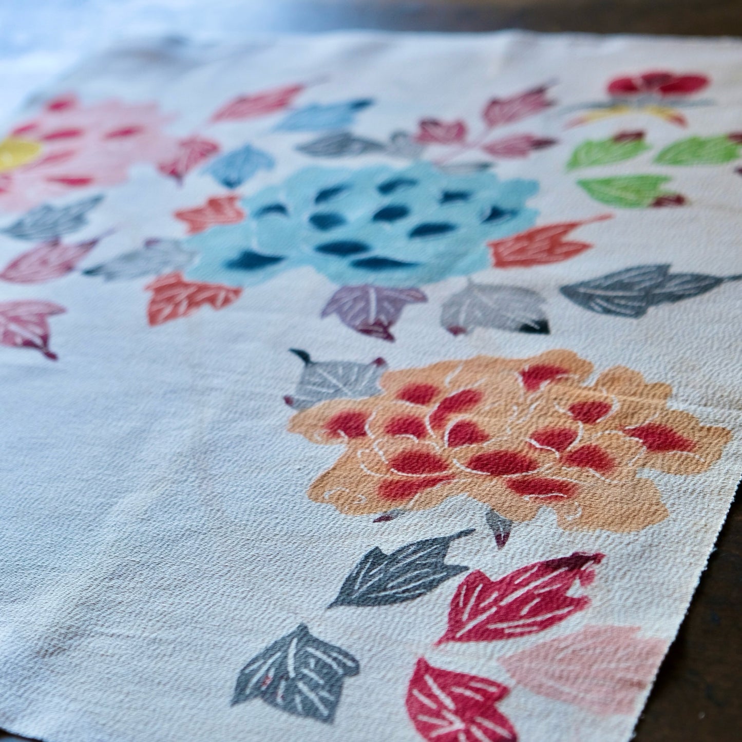 Vintage Japanese kimono silk textile Ryukyu Bingata Okinawa peony flower (b-27)