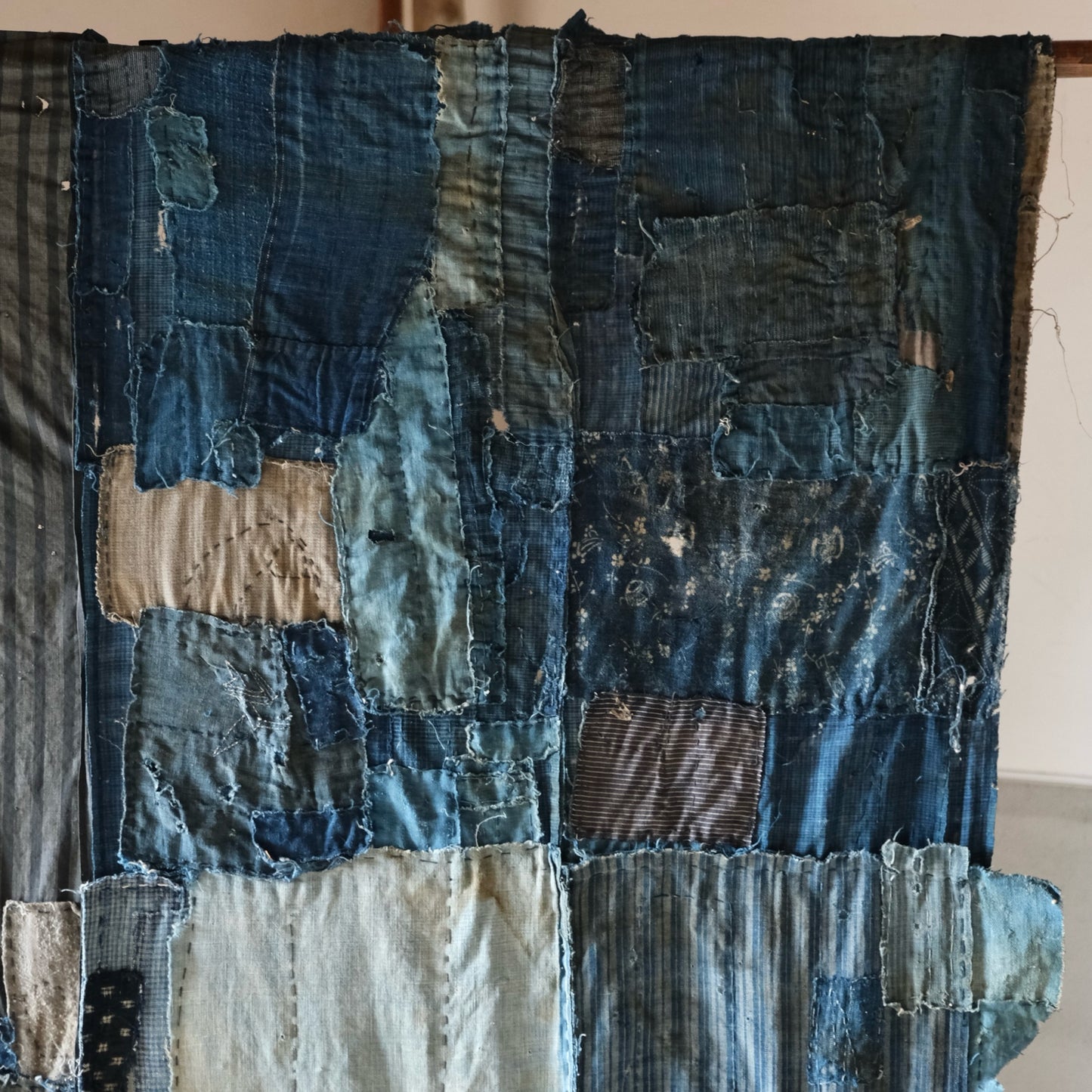 Vintage Japanese super BORO rug Sashiko indigo dyeing (a-22)