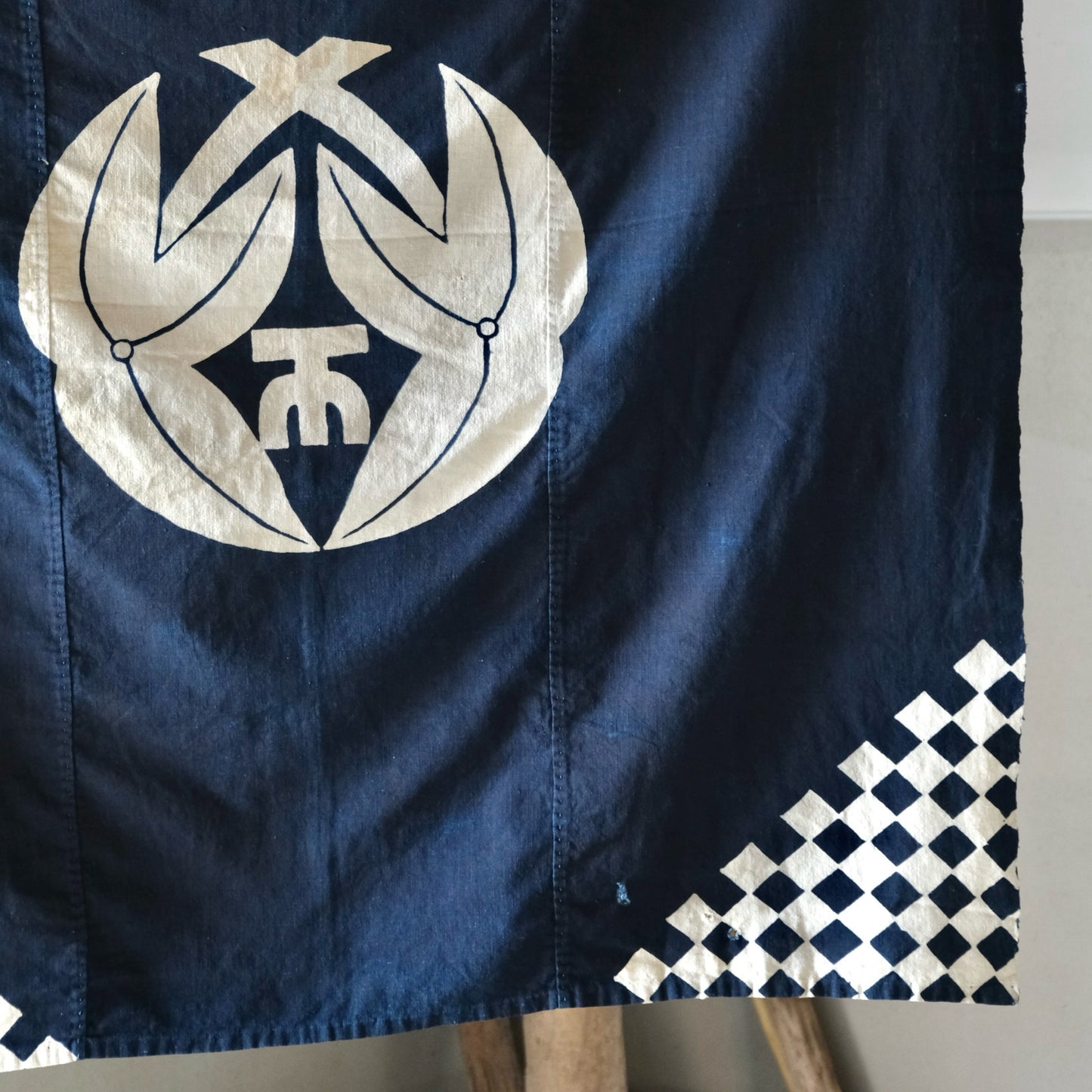 Vintage Japanese Furoshiki family crest indigo dyed cotton textile tapestry(b-9)