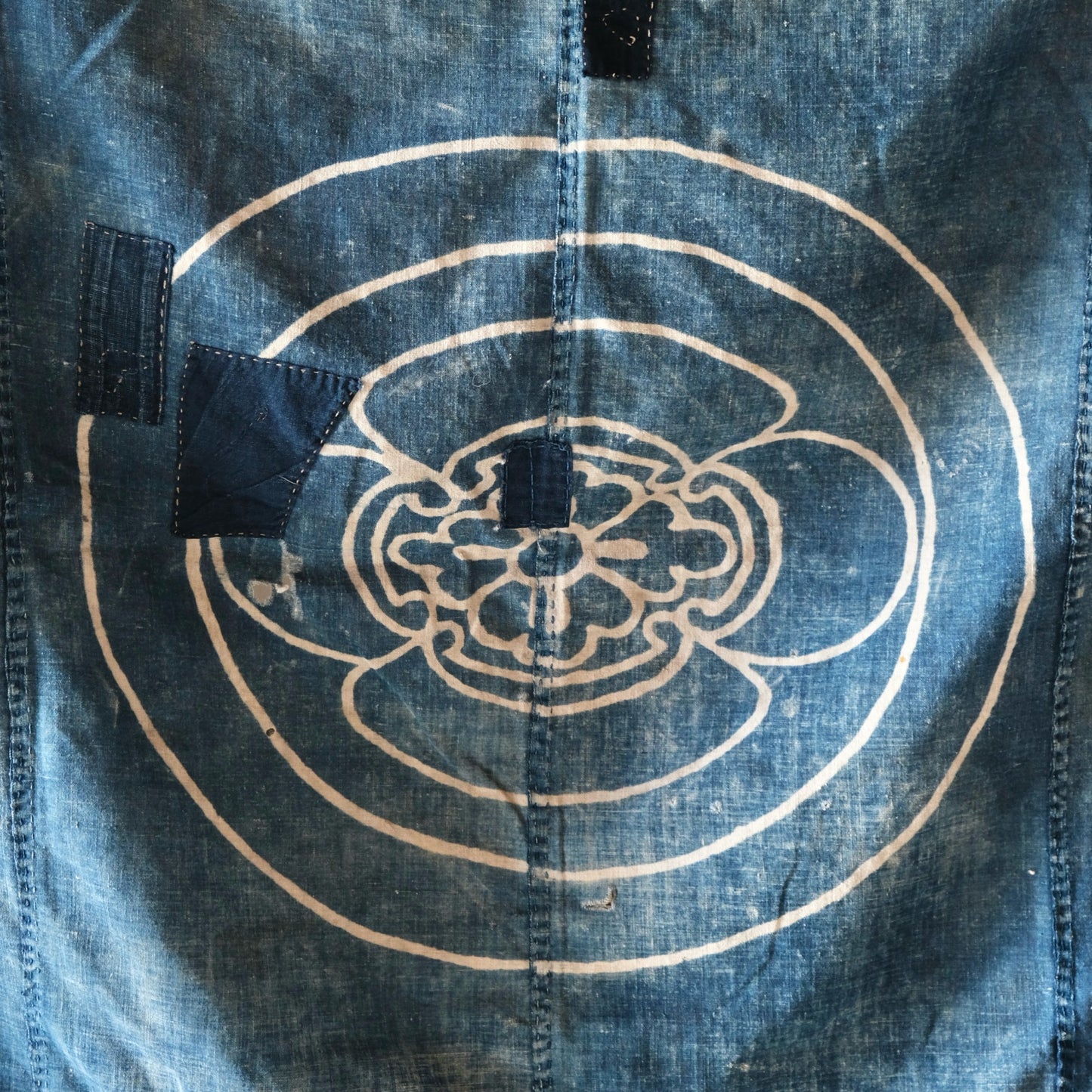 Vintage Japanese Furoshiki Boro family crest indigo dyed textile (b-1)