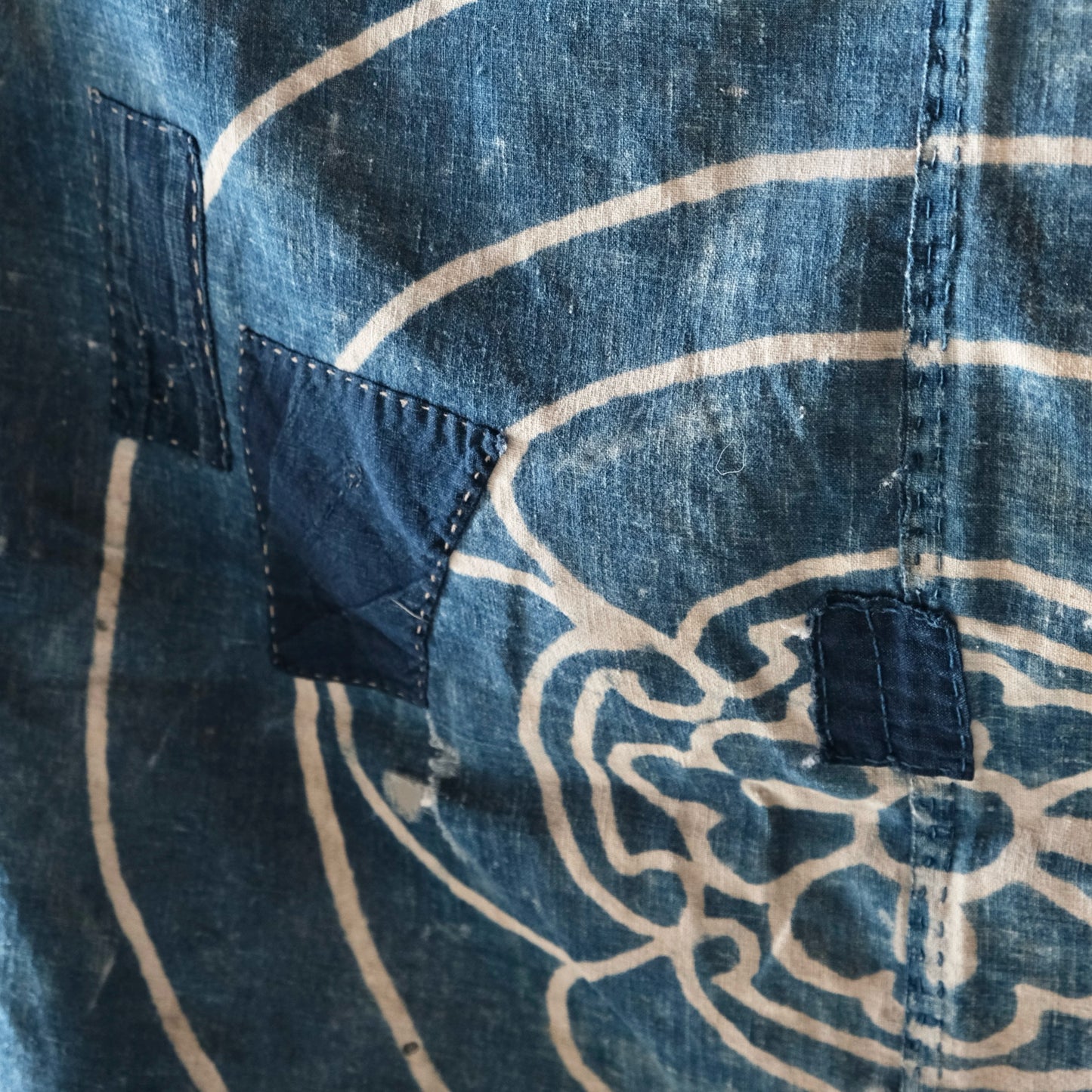Vintage Japanese Furoshiki Boro family crest indigo dyed textile (b-1)