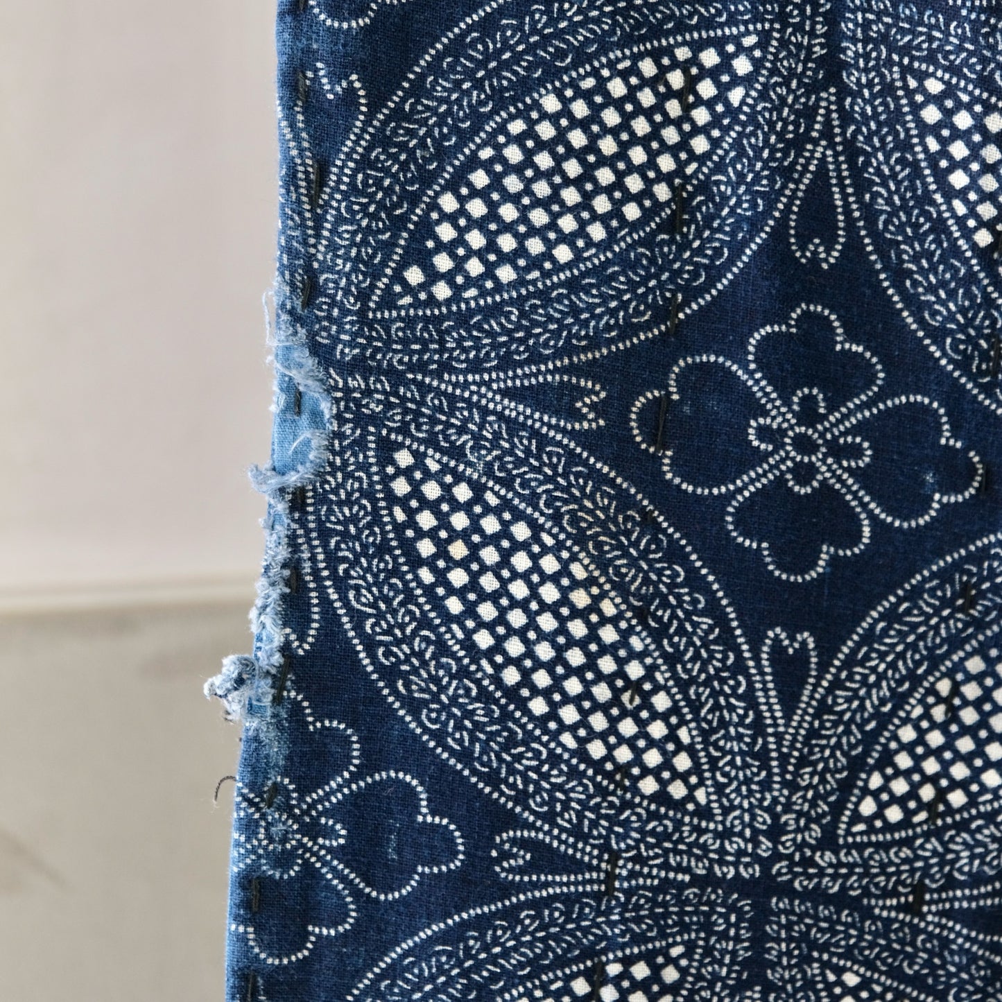 Vintage Japanese Katazome Indigo aizome Rug sashiko- Fine Geometric Pattern & Crisp White Contrast(b-48)