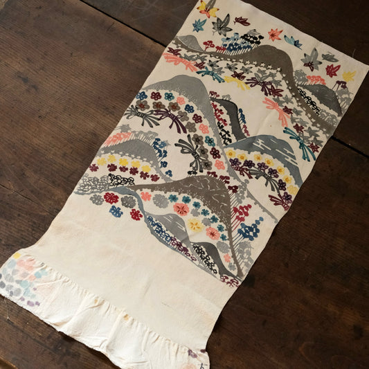Vintage Japanese kimono silk textile Ryukyu Bingata Okinawa mountains (b-37)