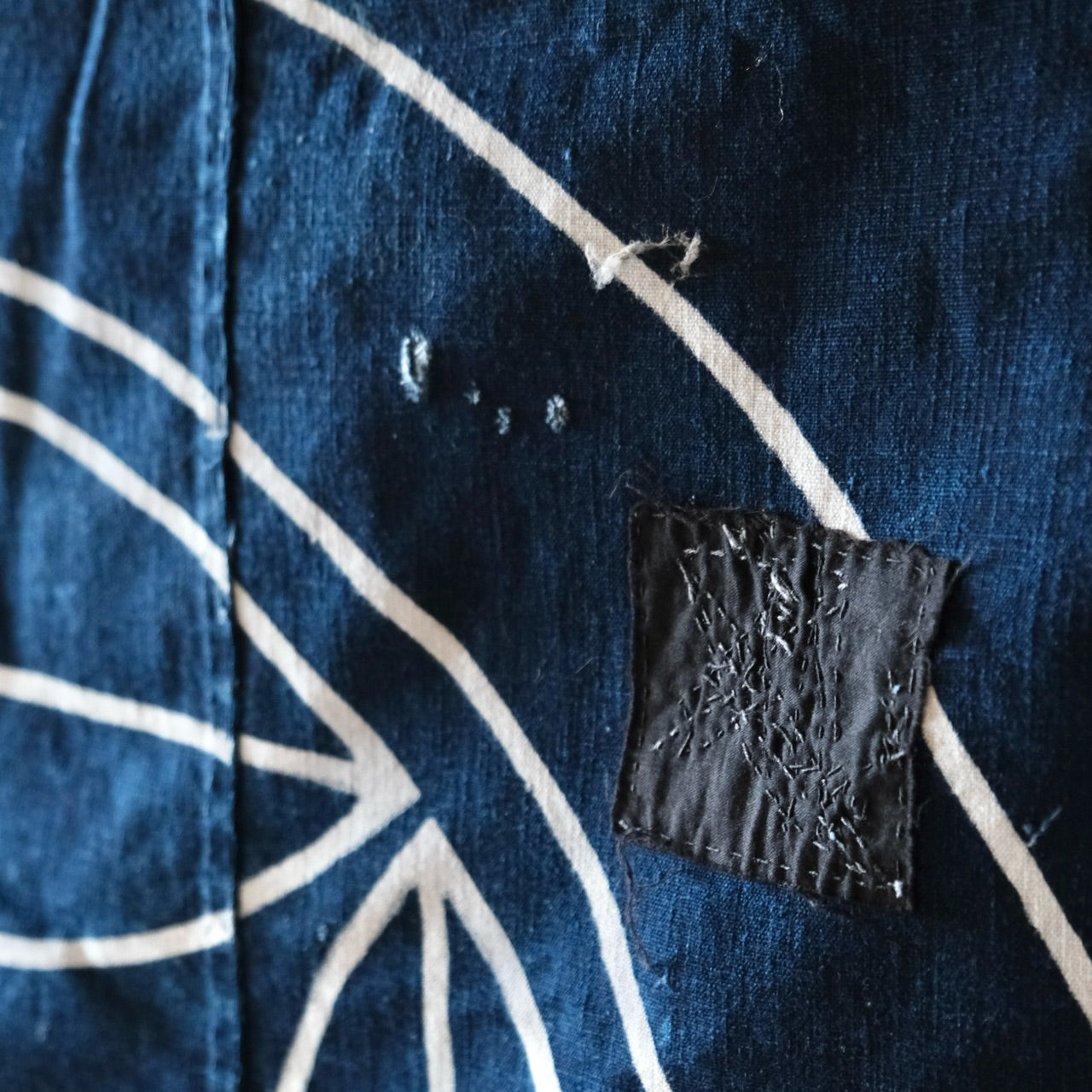 Vintage Japanese Boro fabric aizome indigo dyed(wax-dyeing) KAMON fragment/NOREN