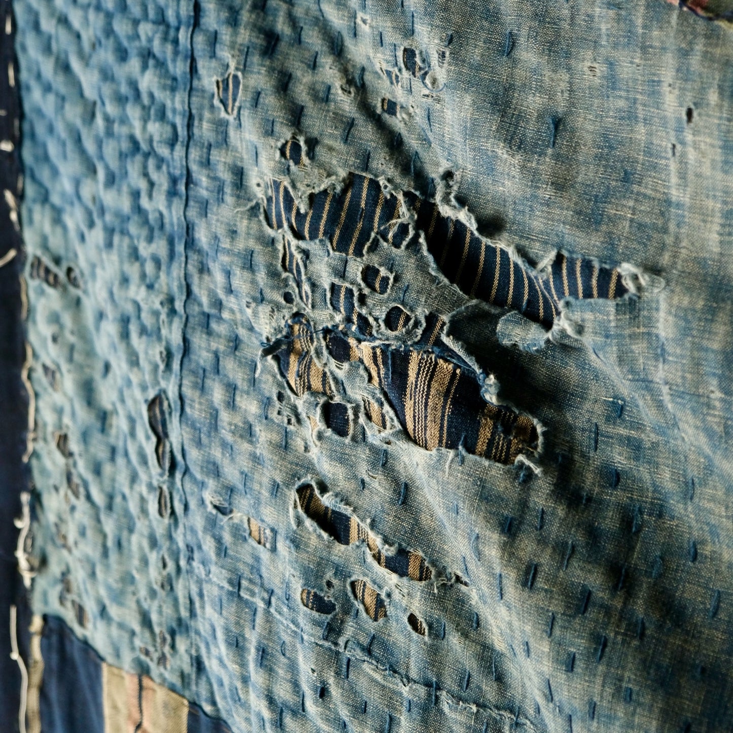 Vintage  Japanese Thick Boro Rug - Reversible Sashiko Patchwork - Wabi-Sabi "Melting" Indigo Textile Art(b-44)