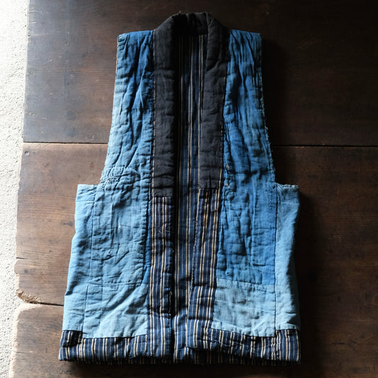 Vintage Japanese Hanten winter vest  reversible kimono (a-24)