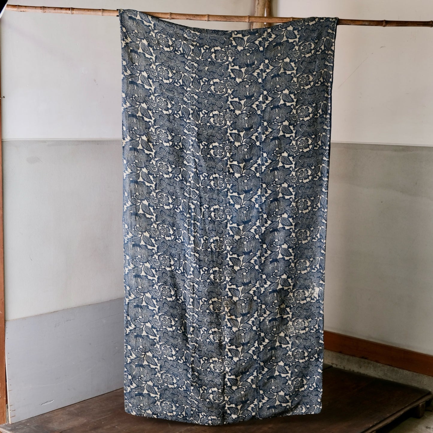 Vintage Japanese Katazome Hemp(Asa) Textile Rug(171x90cm) -Peony Motif & Crisp Indigo Dye Art Rug(b-4)