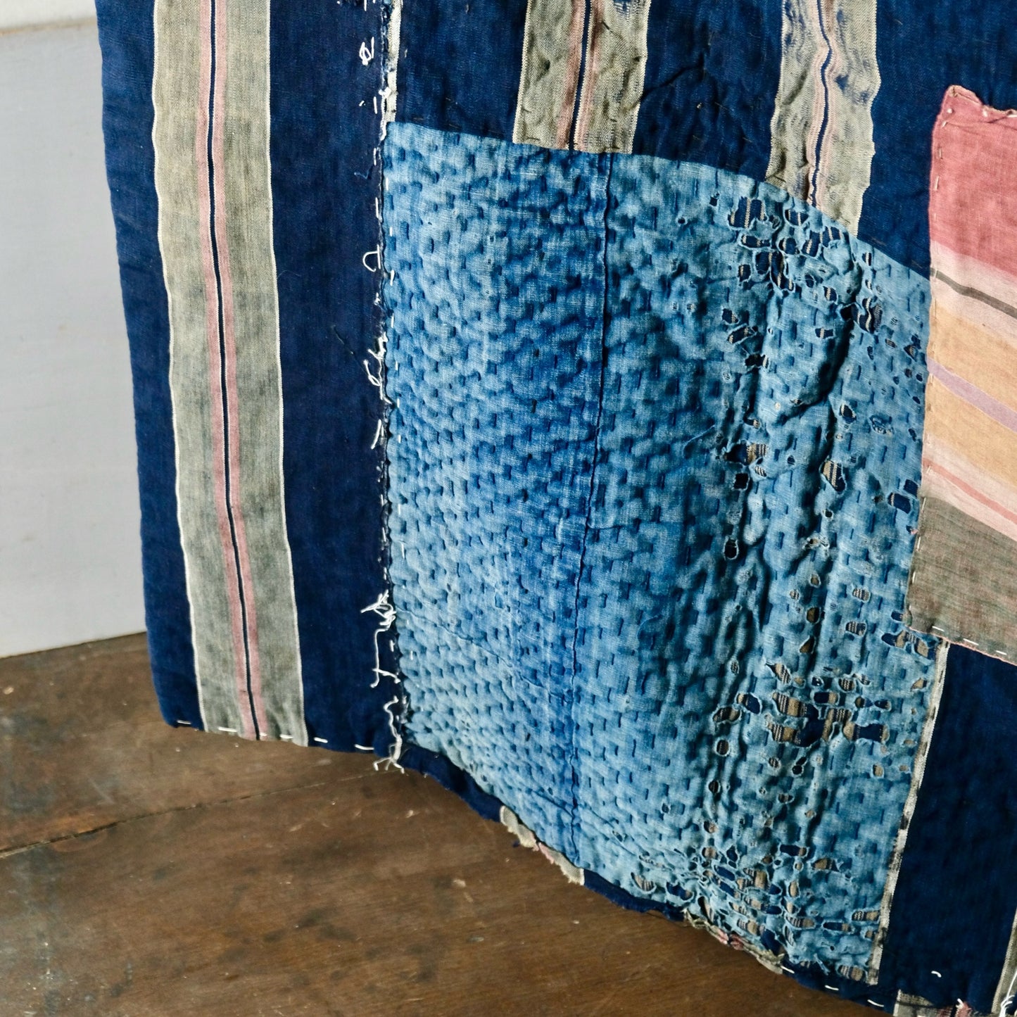 Vintage  Japanese Thick Boro Rug - Reversible Sashiko Patchwork - Wabi-Sabi "Melting" Indigo Textile Art(b-44)