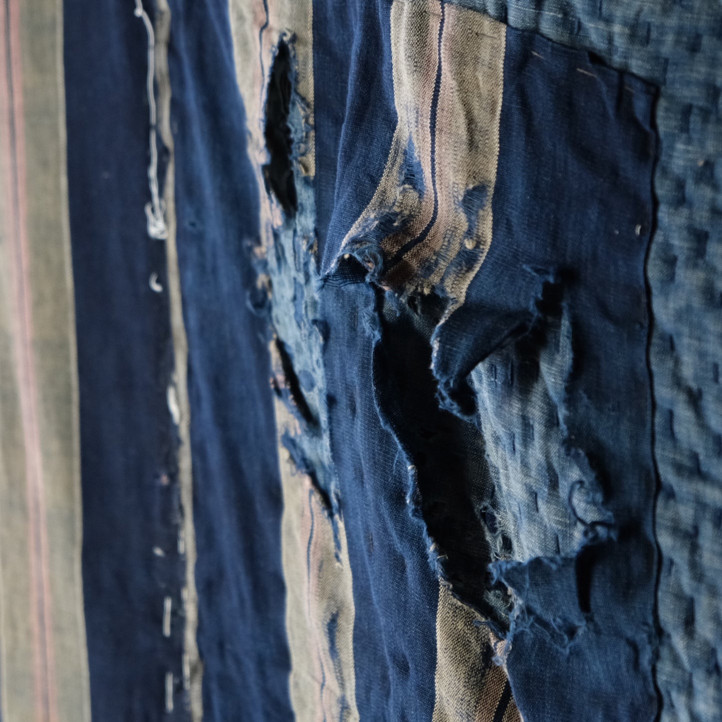 Vintage  Japanese Thick Boro Rug - Reversible Sashiko Patchwork - Wabi-Sabi "Melting" Indigo Textile Art(b-44)