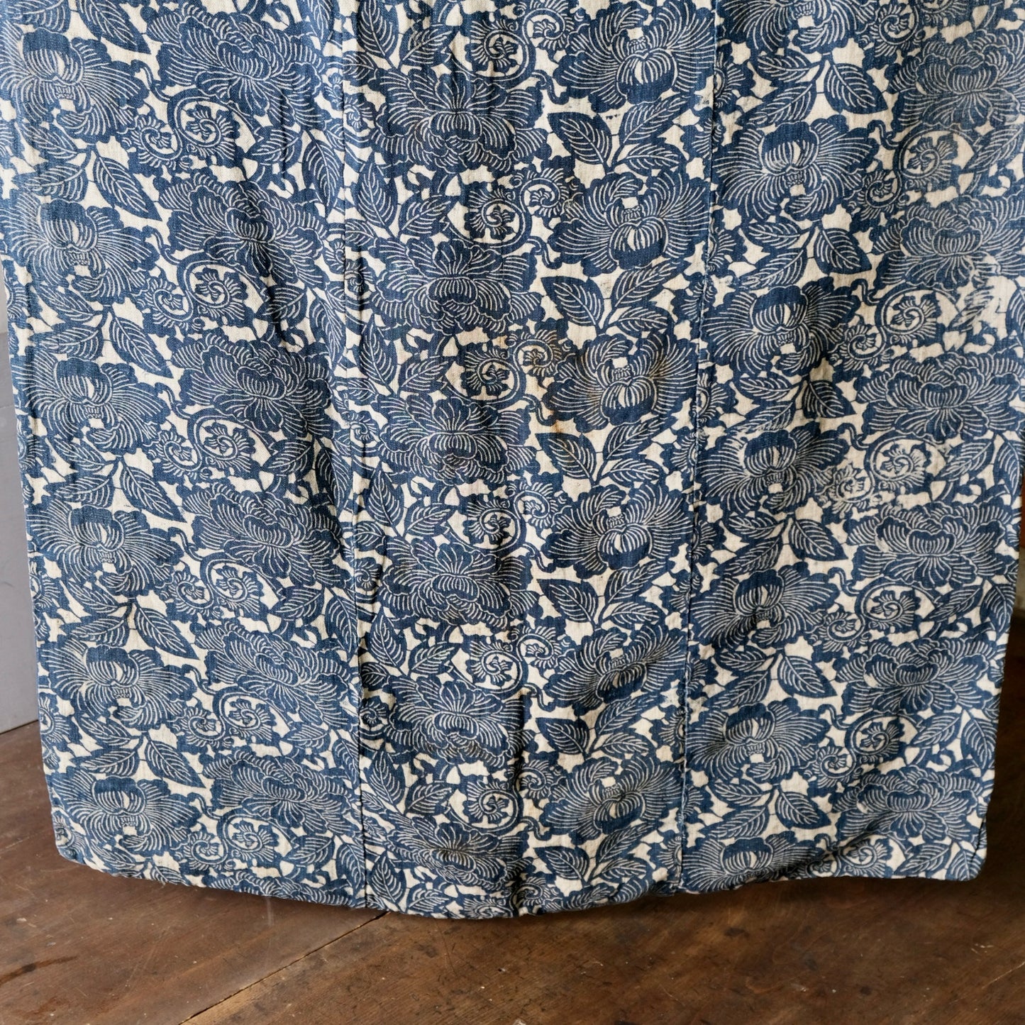 Vintage Japanese Katazome Hemp(Asa) Textile Rug(171x90cm) -Peony Motif & Crisp Indigo Dye Art Rug(b-4)