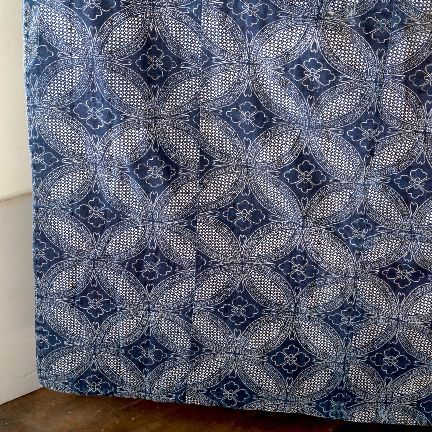 Vintage Japanese Katazome Indigo aizome Rug sashiko- Fine Geometric Pattern & Crisp White Contrast(b-48)