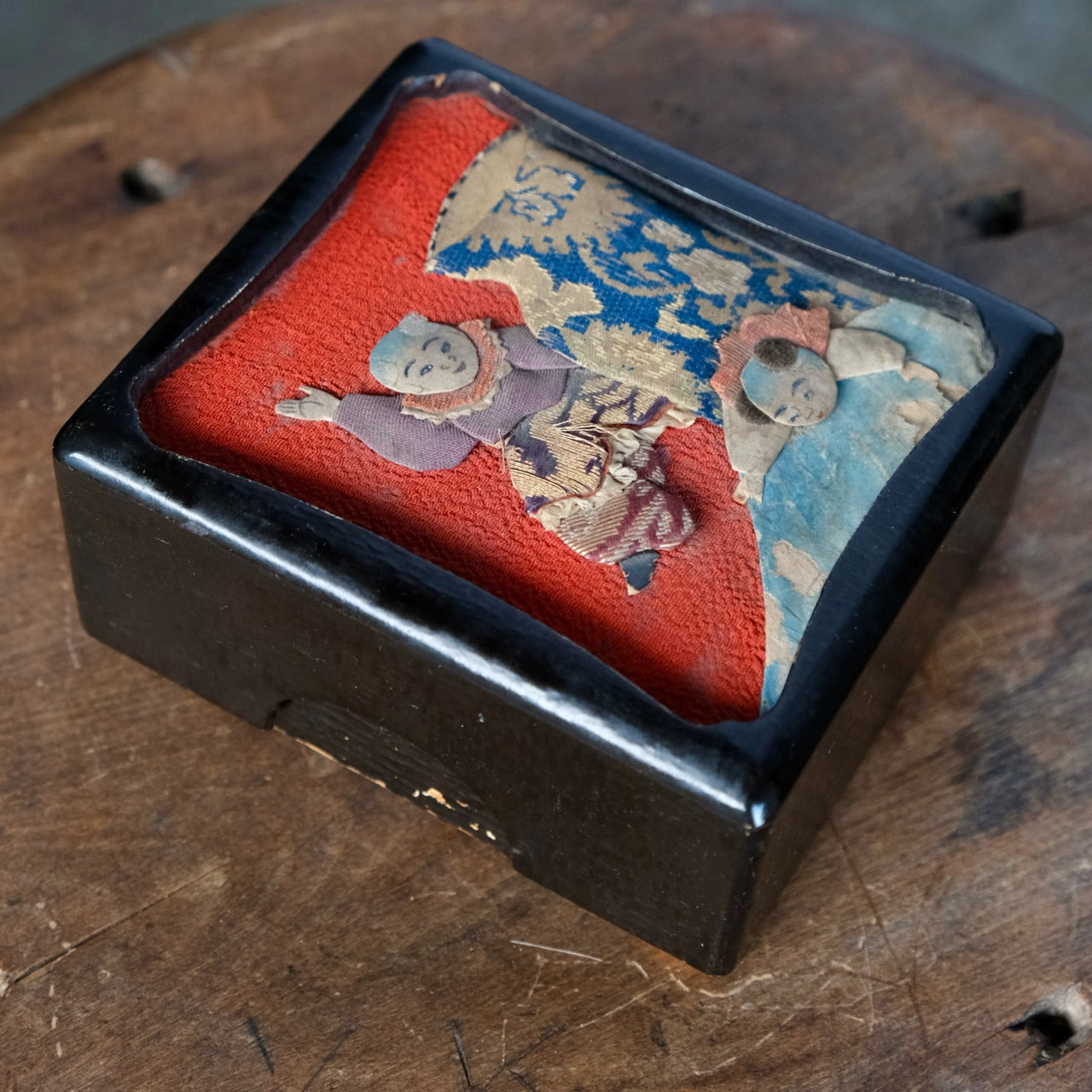 Vintage Japanese 3D box case